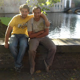 Japon fiyasko çıkınca başka bir vatandaşa çektirdik. Böylesi daha iyi tabi :)